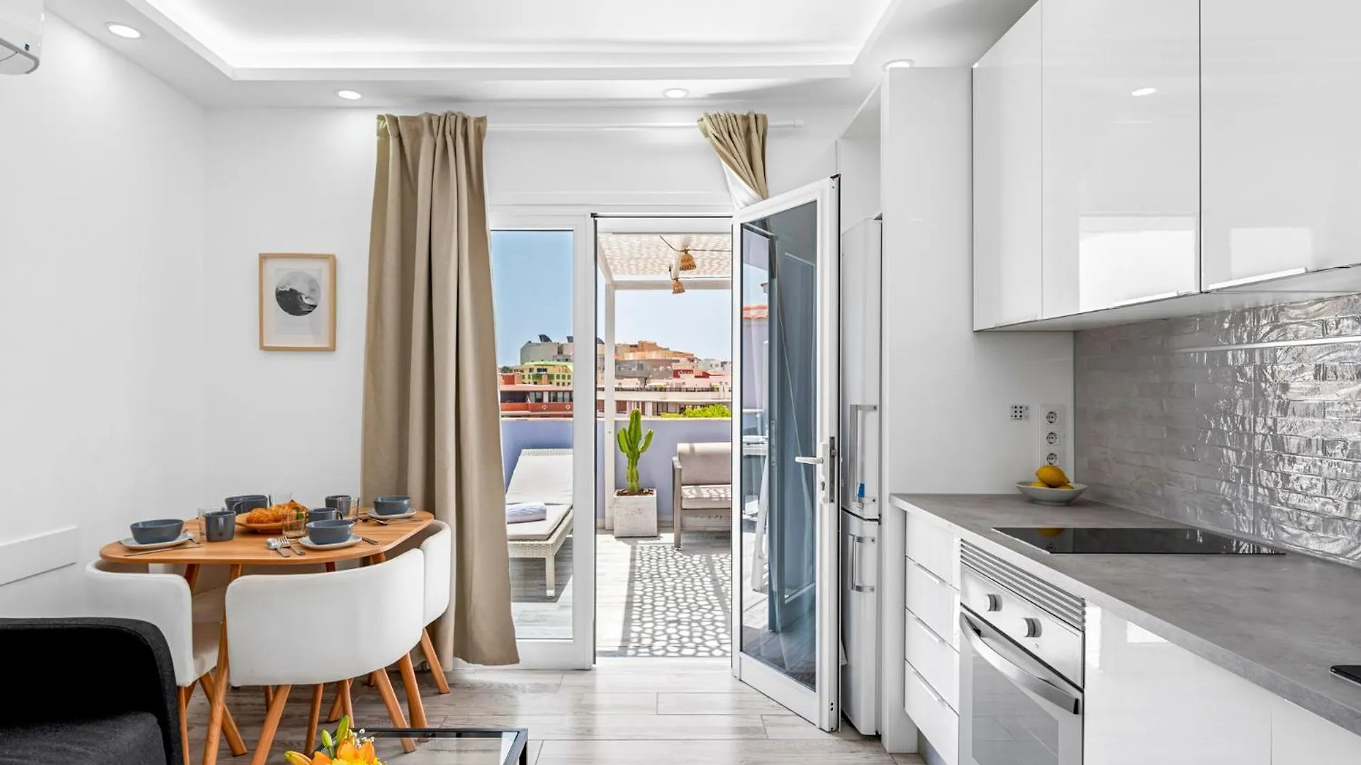Medano4You Surfers Paradise Plaza Penthouse El Médano 0*,  İspanya